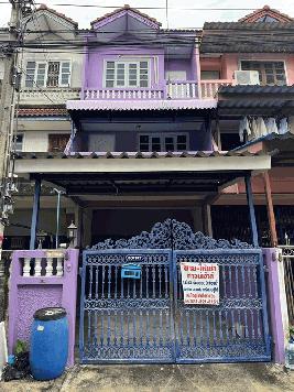 ให้เช่าทาวเฮ้าส์ 3 ชั้น พร้อมอยู่ หมู่บ้าน สินทวีแกรนด์วิลเลจน์ ใกล้ห้างเซ็นทรัล,บิ๊กซี พระราม2 โทร 081-8218151